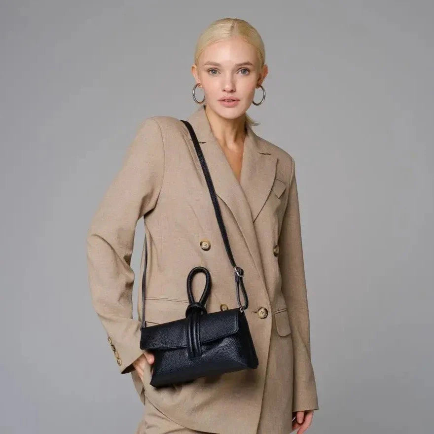 Damen Umhängetasche Pochette in Lederoptik mit Knotendetail